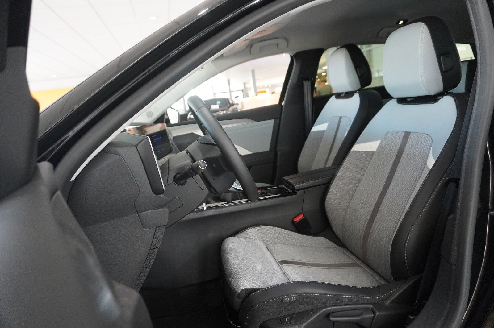 Fahrzeugabbildung Opel Astra L ST 1.5D ELEGANCE NAVI/LED/KAMERA/ACC/DAB