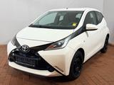 Toyota Aygo AYGO x-play Klima Bluetooth Tempomat Usb - Toyota Gebrauchtwagen in Frankfurt