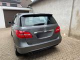 Mercedes-Benz B 180 BlueEFFICIENCY Edition 1 Edition 1 - Mercedes-Benz B 180 aus 2011