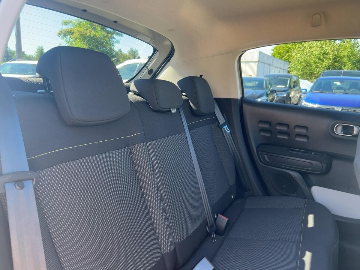 Fahrzeugabbildung Citroën C3 1.2 PureTech 110 Max Navi EPH Klimmaut.