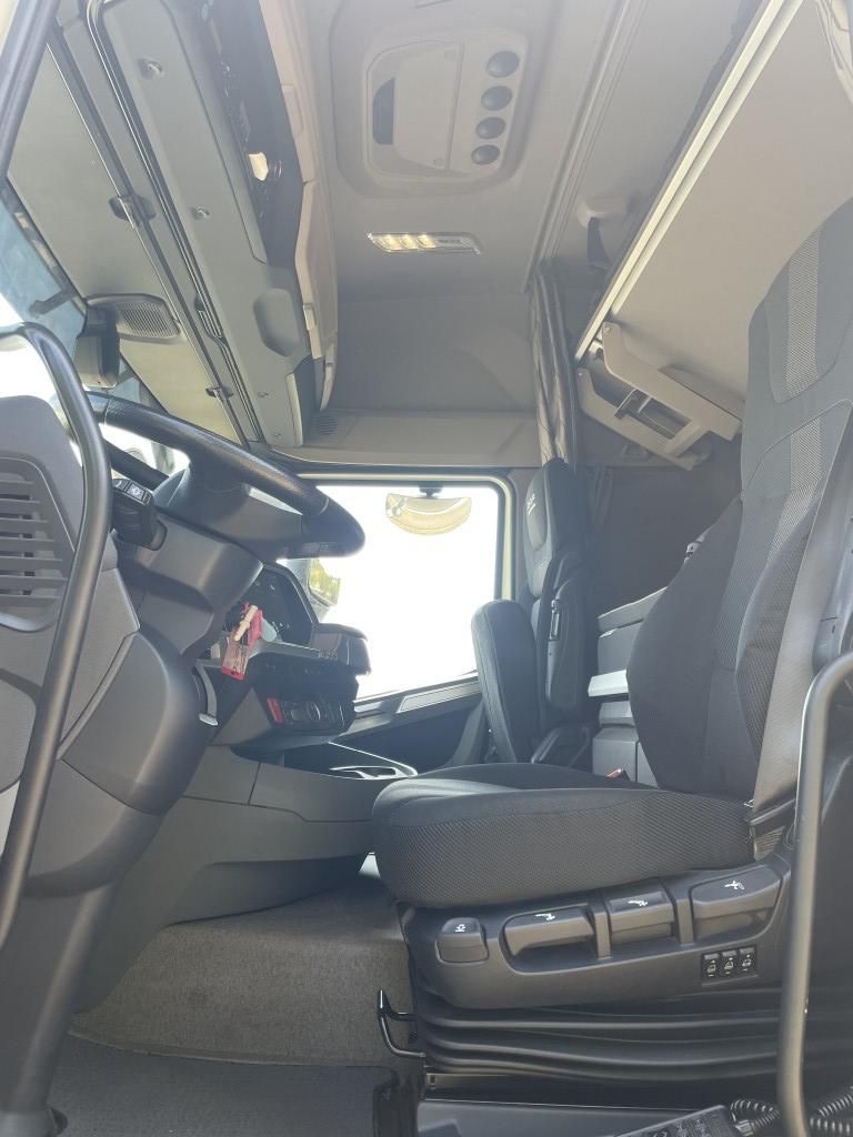 Fahrzeugabbildung DAF FT XF 480 LD NGD