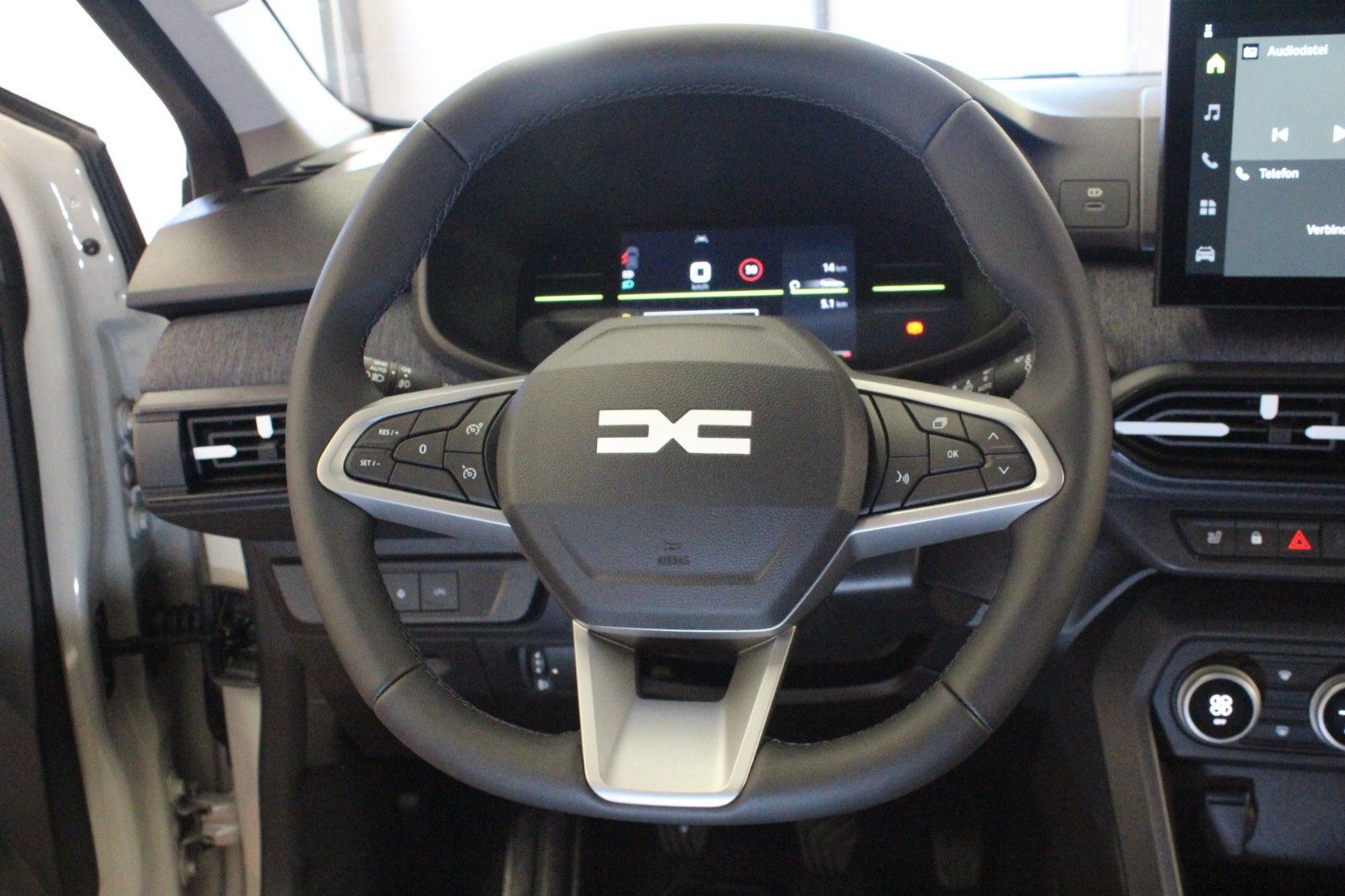 Fahrzeugabbildung Dacia Sandero Journey+ ECO-G 120 *Navi*Sitzhz*LPG