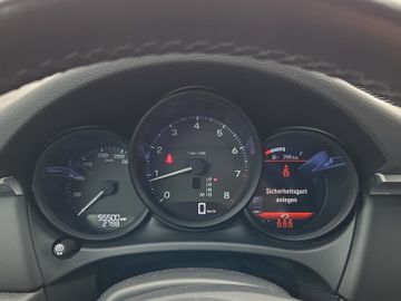 Porsche Macan - 10