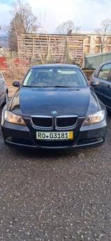 BMW 316i Lim E90 - BMW 316: E90