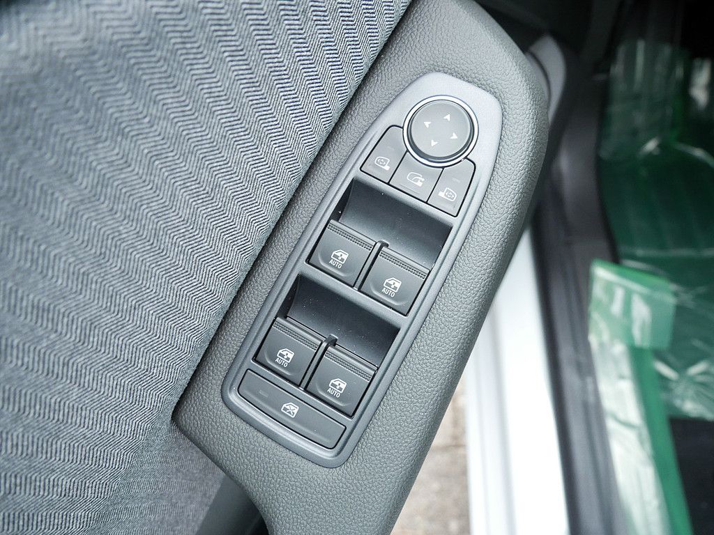 Fahrzeugabbildung Renault Clio Techno TCe 90