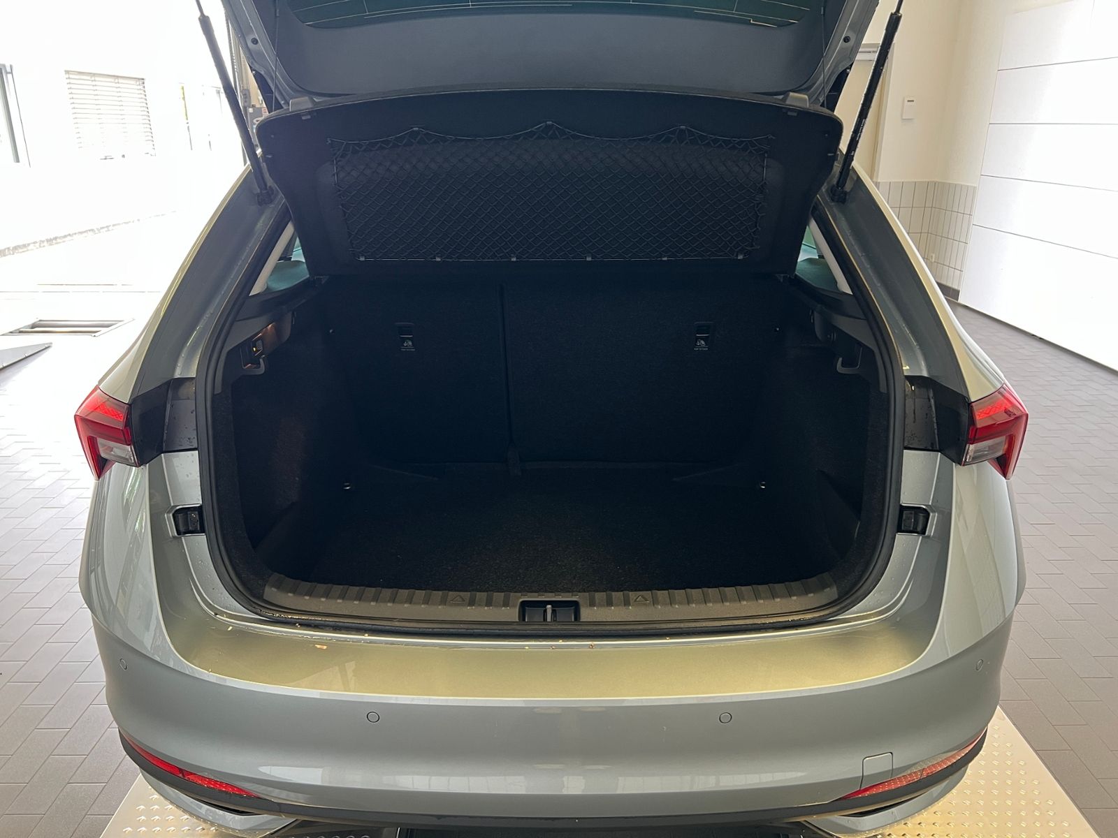 Fahrzeugabbildung SKODA Scala Selection 1.0 TSI DSG *AHK, LED, ACC, Kame