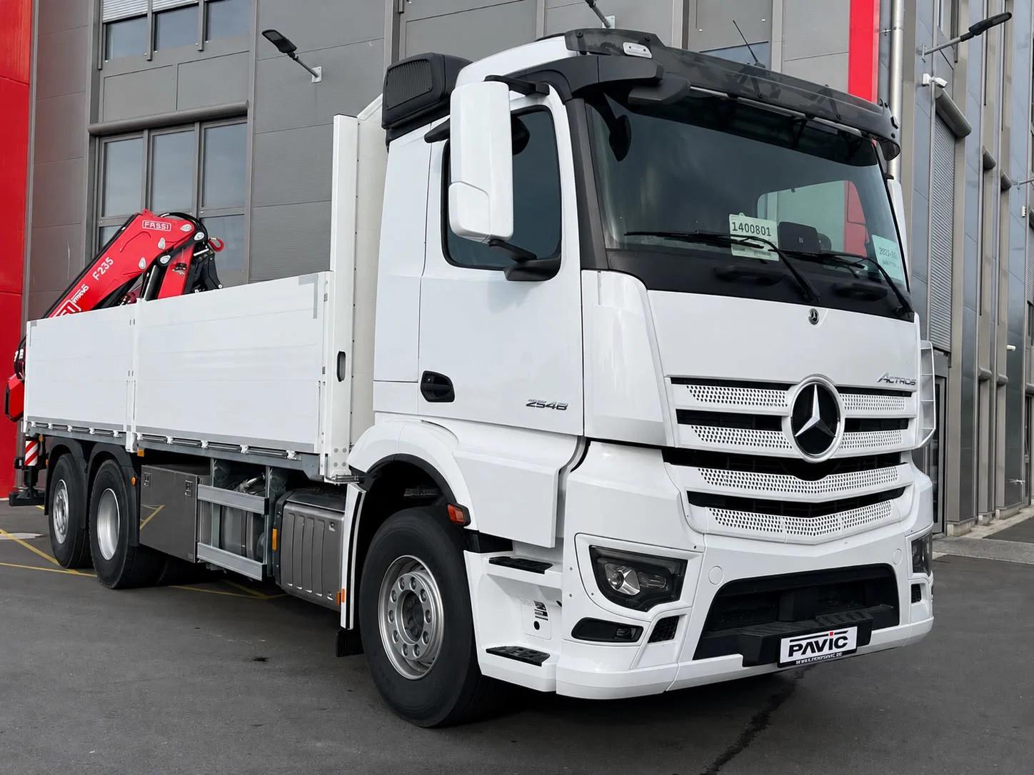 Mercedes-Benz Actros 2548 L 6x2 M-FHS Baustoff-Pritsche FASSI 