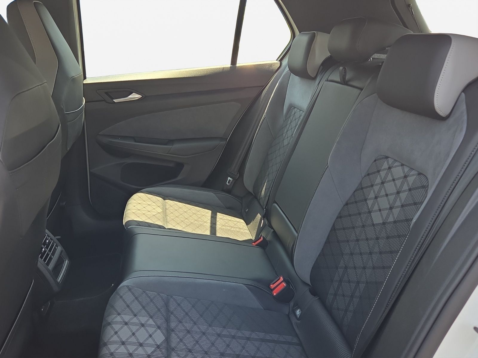 Volkswagen Golf - Bild 17