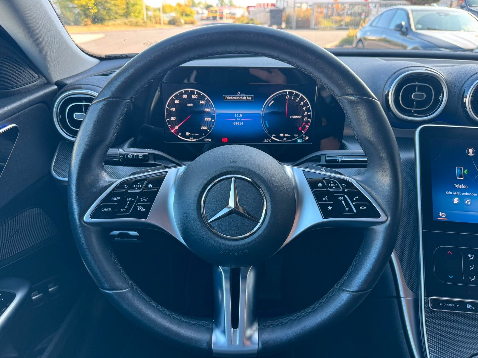 Fahrzeugabbildung Mercedes-Benz C 300e T Avantgarde AHK+Distr+Night+Ambiente+RFK