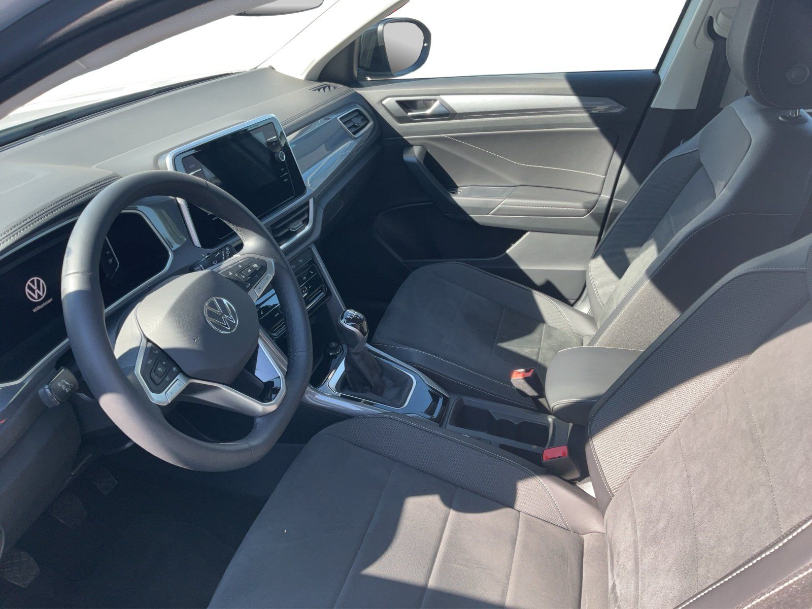 Volkswagen T-Roc - Bild 8