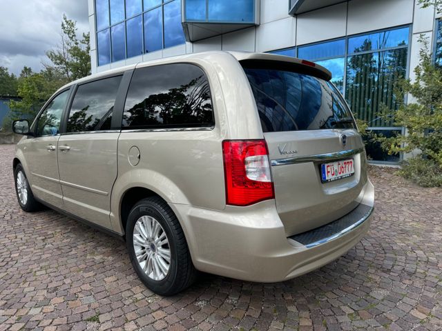 Lancia Voyager  2.8 CRD Aut.130 KW 7 Sitze Leder