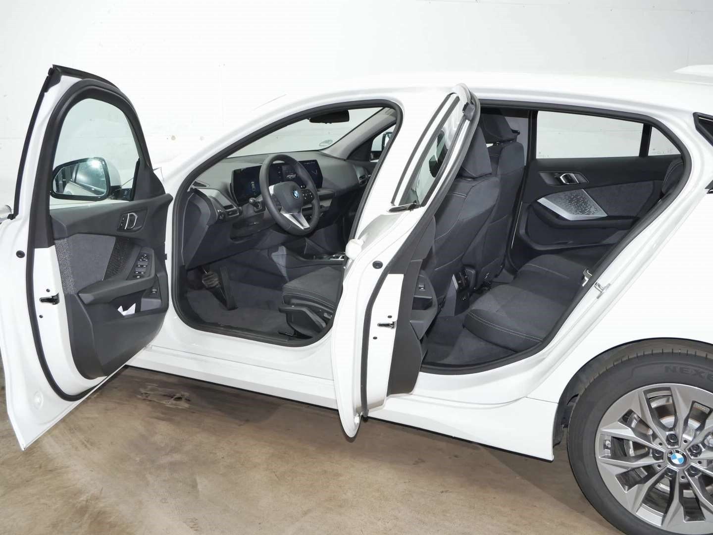 BMW 120 - Bild 10