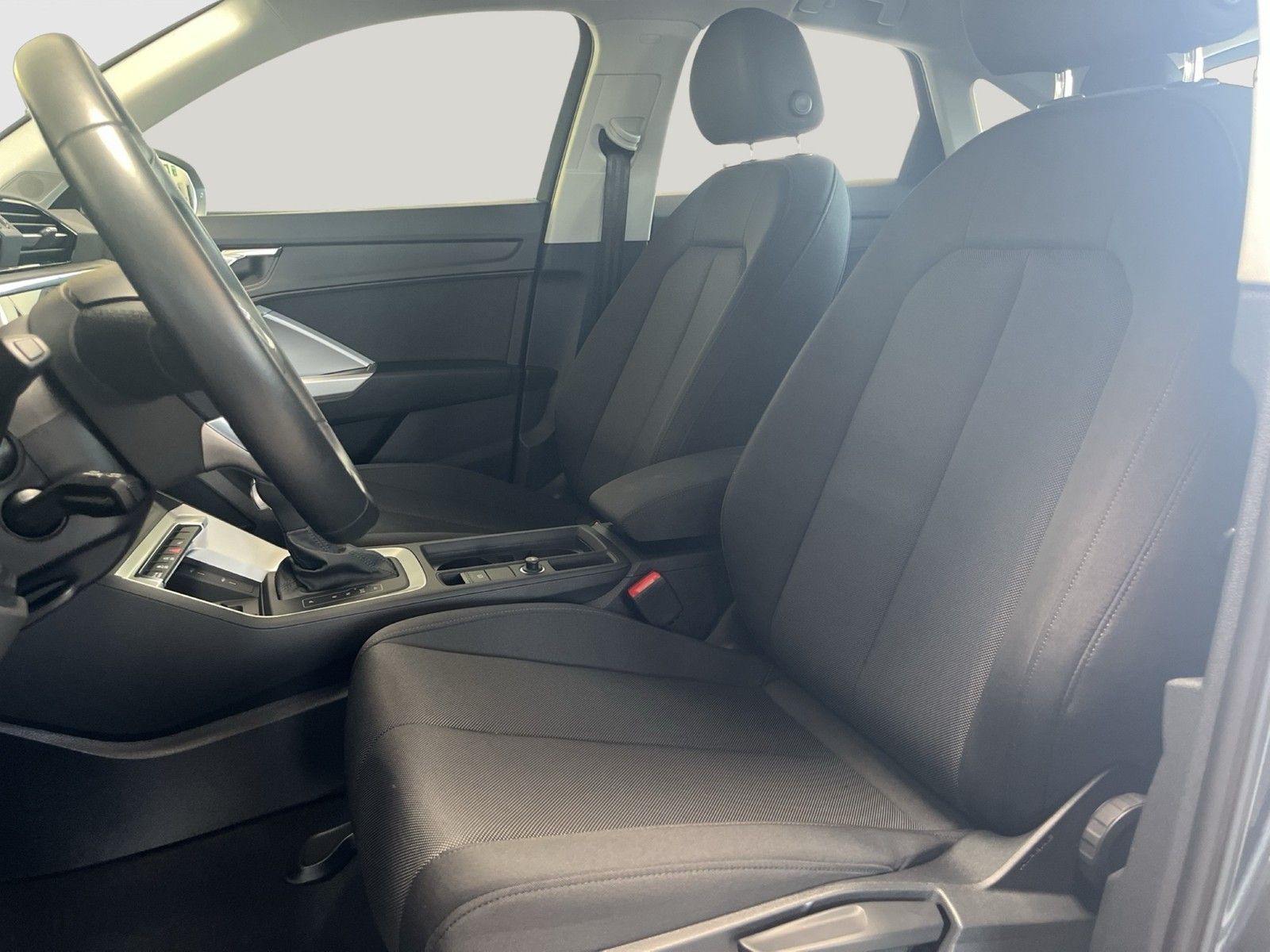 Audi Q3 Sportback 40 TFSI  S line AHK Kamera Navi foto 11