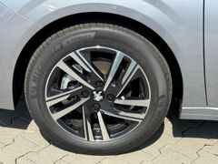 Fahrzeugabbildung 208 Allure Pack 1.2 PureTech 100 EU6d