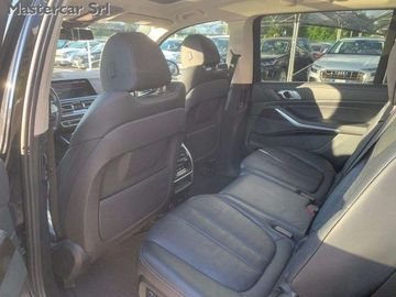 BMW X7 - 11