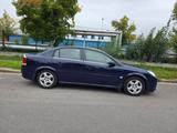 Opel Vectra 2.2i - gebrauchte Opel Vectra aus dem Jahr 2006