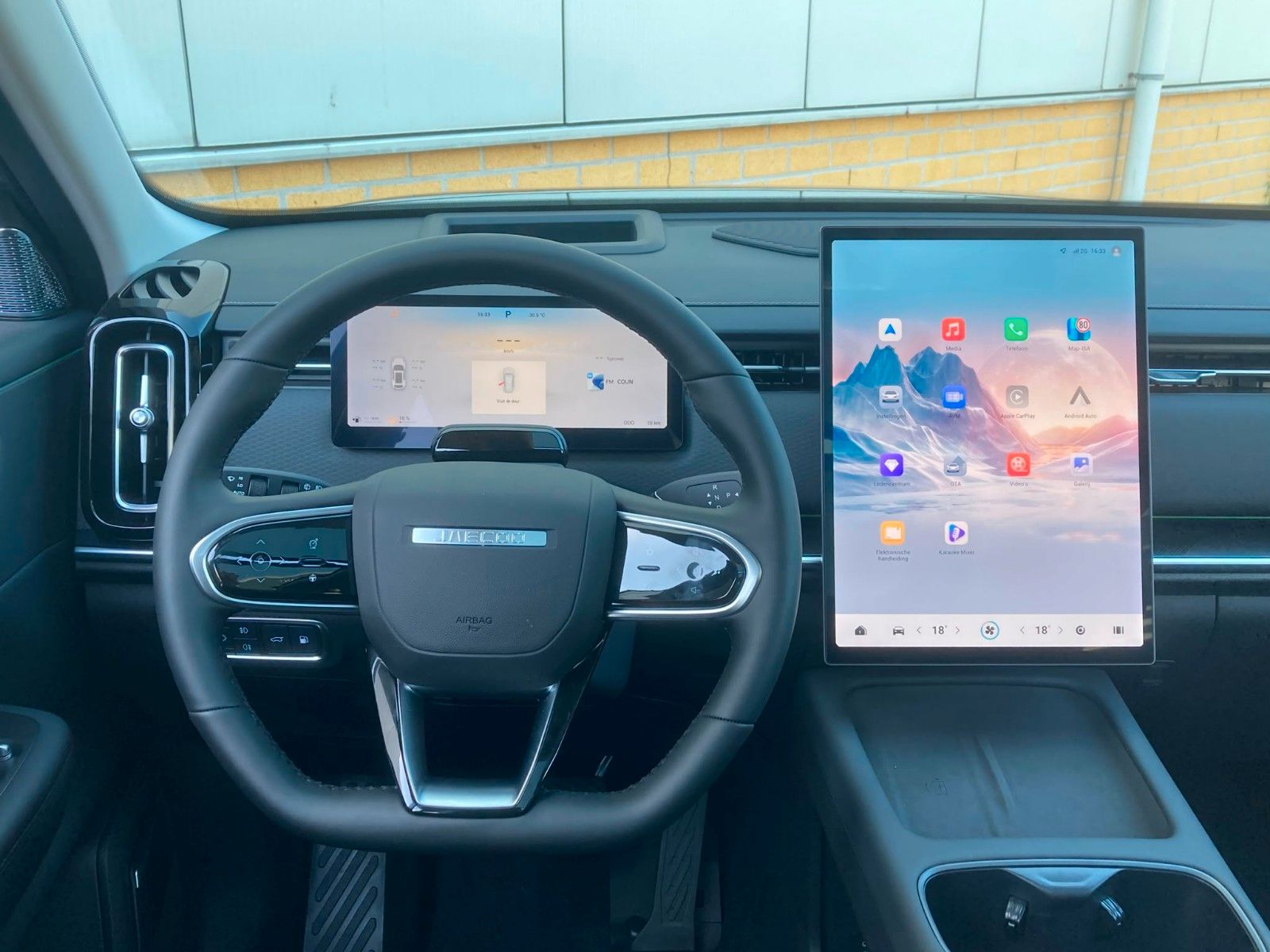 Fahrzeugabbildung JAECOO 7 1.5 TGDI PHEV 255 kW Exclusive/Sofort