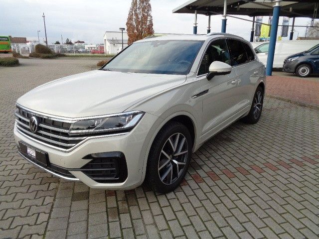 Volkswagen Touareg R-Line 4Motion,NP: 104.345,-EURO