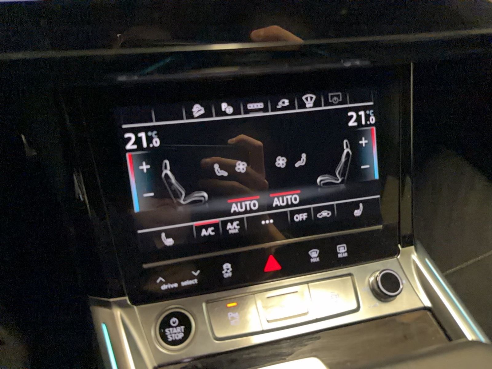Audi Q8 e-tron - Bild 16