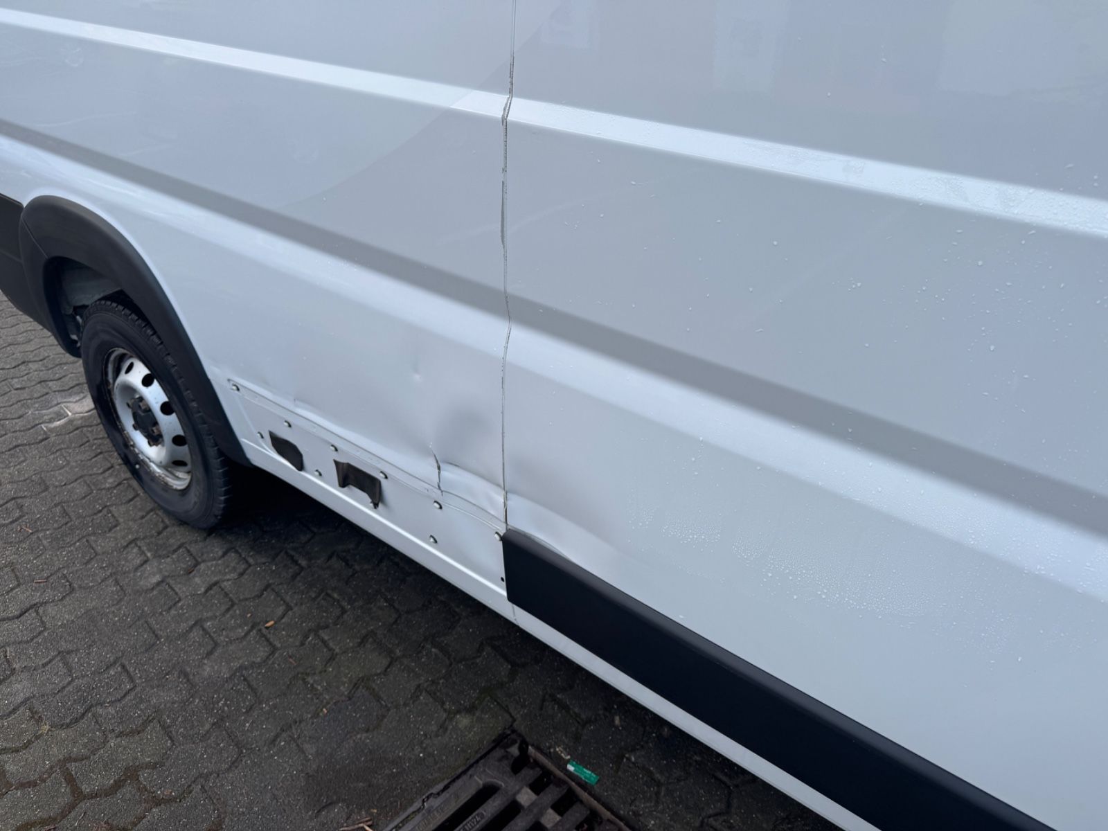 Fahrzeugabbildung Fiat Ducato 35 L3 H2 Klima+Kamera