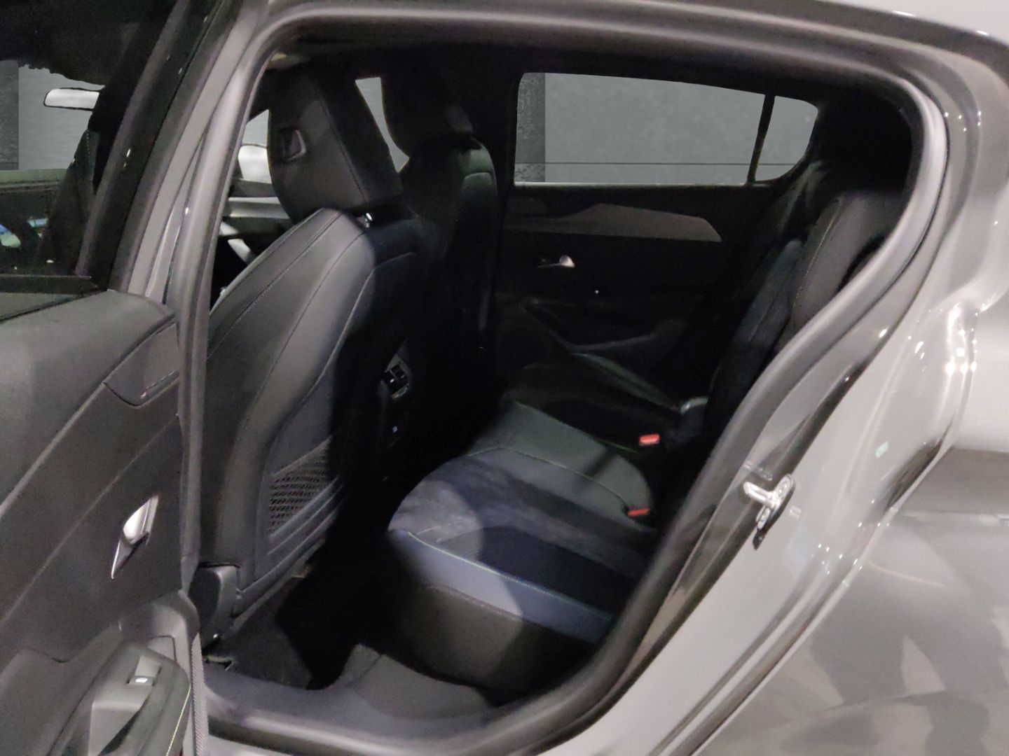 Peugeot 308 - Bild 9