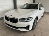 BMW 520dTouring xDrive+Innovation+HUD+AHK+ParkAssist - BMW 520 Gebrauchtwagen in Bremen