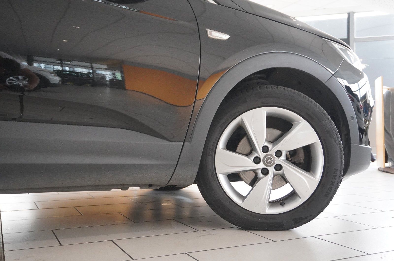 Fahrzeugabbildung Opel Grandland (X) 1.2T INNOV. NAVI/LED/KAMERA/SH/DAB