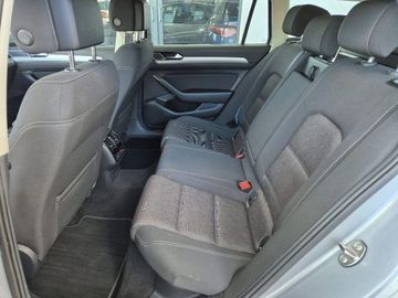 Volkswagen Passat - 8