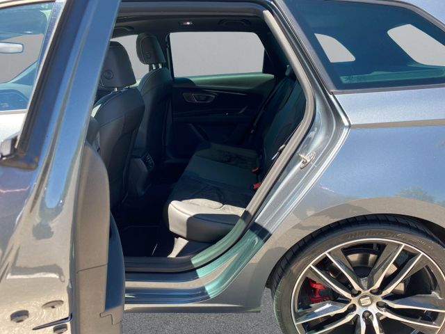 Leon ST Cupra 300 *LED+NAVI+PANO+SHZ+PDC+1.HAND*