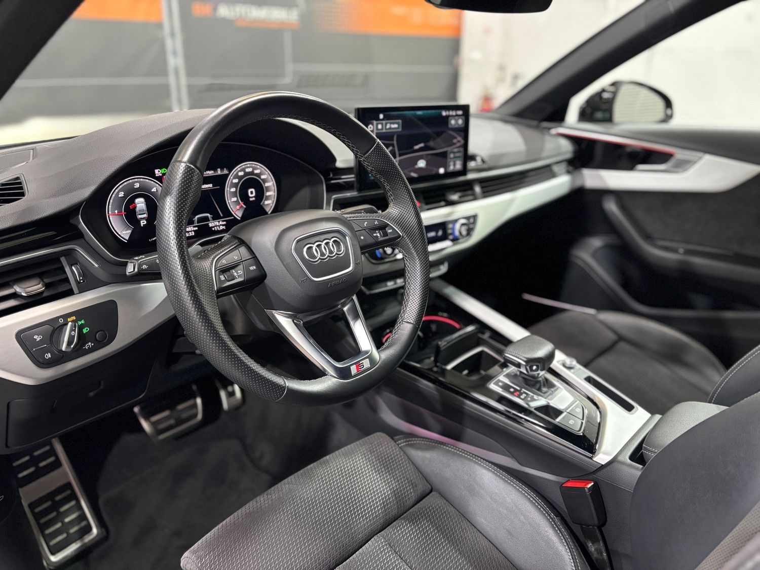 Fahrzeugabbildung Audi A4 30 TDI S-line #Matrix#Virtual#Black#B&O#20"