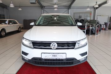 Volkswagen Tiguan - 10