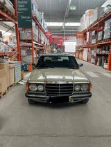 Mercedes-Benz Mercedes Benz E 300 - Mercedes-Benz Diesel Gebrauchtwagen aus dem Jahr 1981