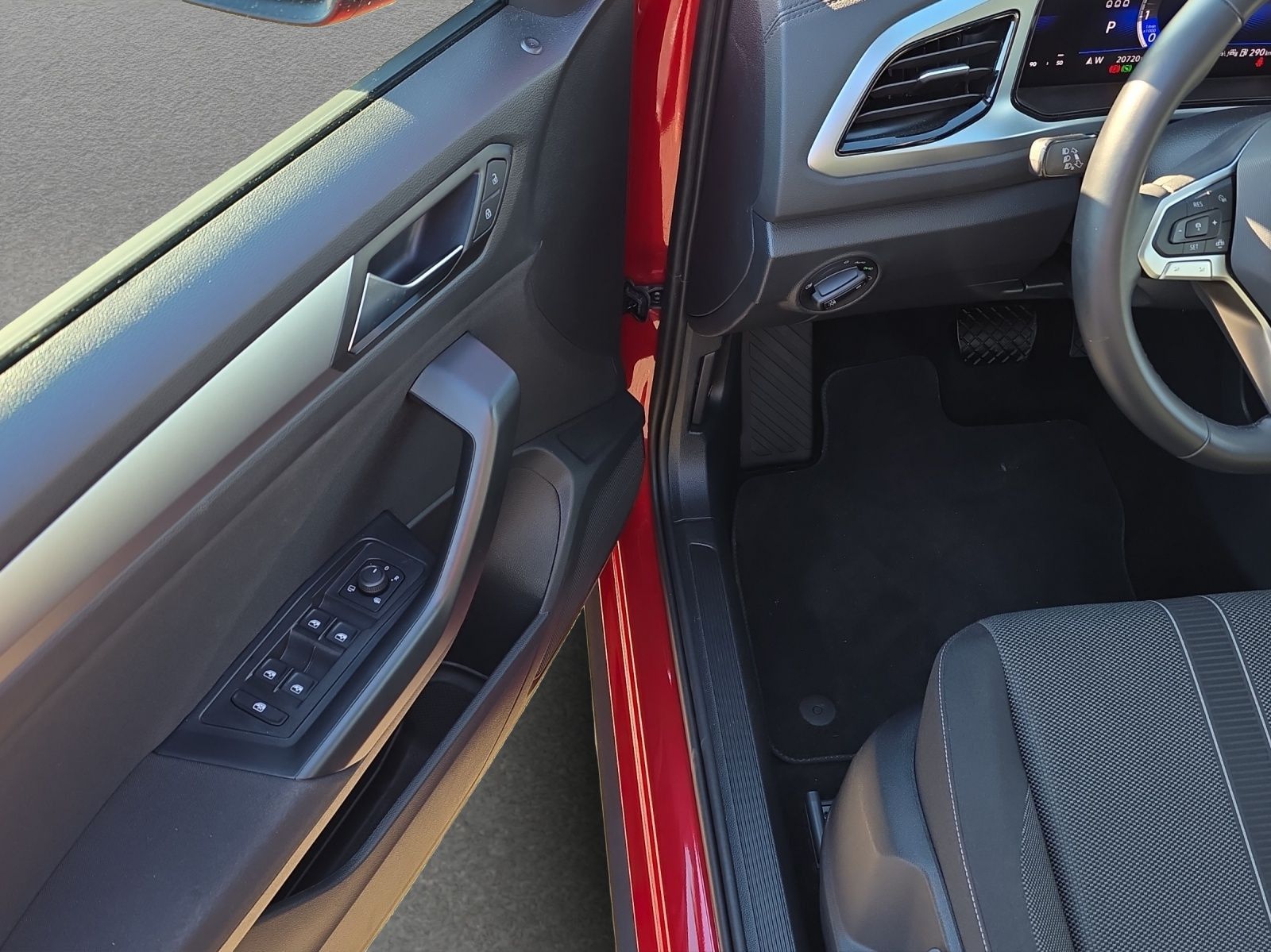 Volkswagen T-Roc - Bild 15