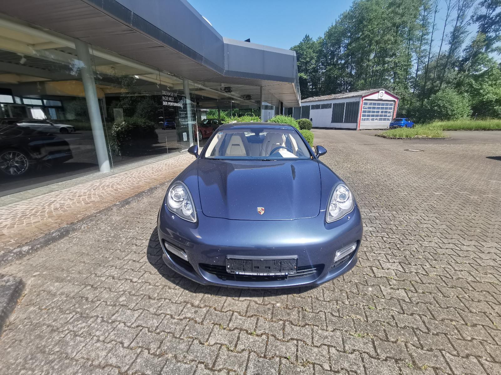 Porsche Panamera Turbo AHK Chauffeur MwSt.
