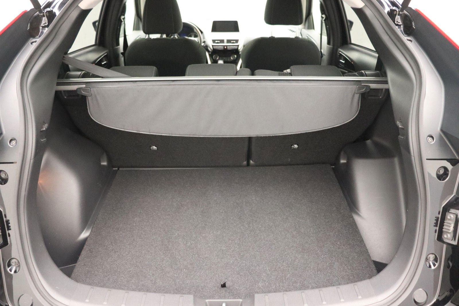 Fahrzeugabbildung Mitsubishi Eclipse Cross 1.5 Intro Edition AHK 360° LED