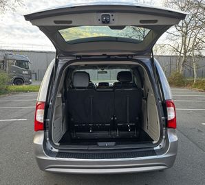 Lancia Voyager - 10