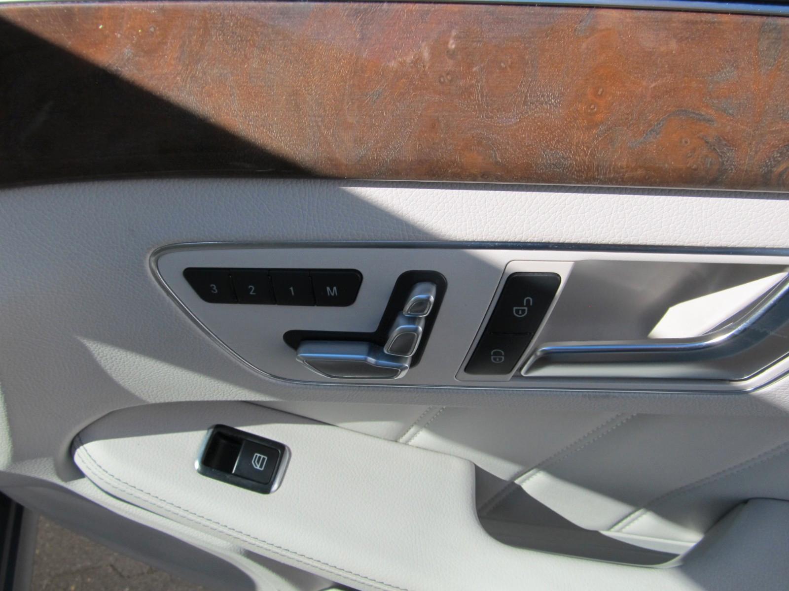 Mercedes-Benz E 300 E Limousine E 300 BlueTec-1.Hd-Leder-Navi