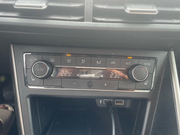 Volkswagen Polo - 9
