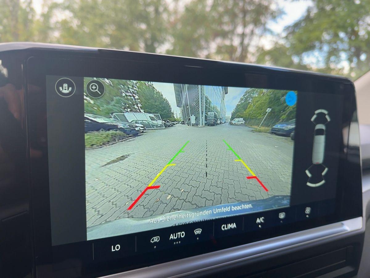 Volkswagen Caravelle 2.0TDI DSG Life KR NAVI AHK LED KAMERA