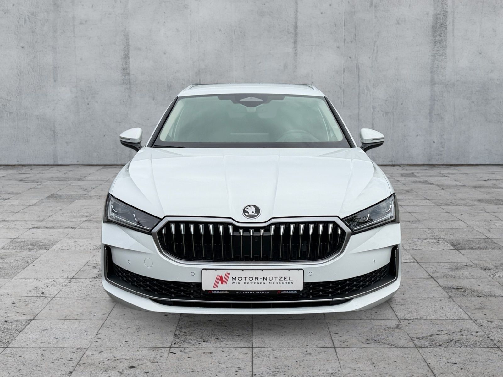 Skoda Superb - Bild 2