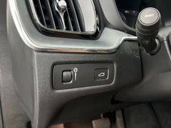VOLVO XC60 Momentum / NUR 61.tKM / 1.HD / GARANTIE / VOLVO XC60 Momentum / NUR 61.tKM / 1.HD / GARANTIE /