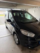 Ford Tourneo Courier von 2019 - Ford Tourneo Courier von privat