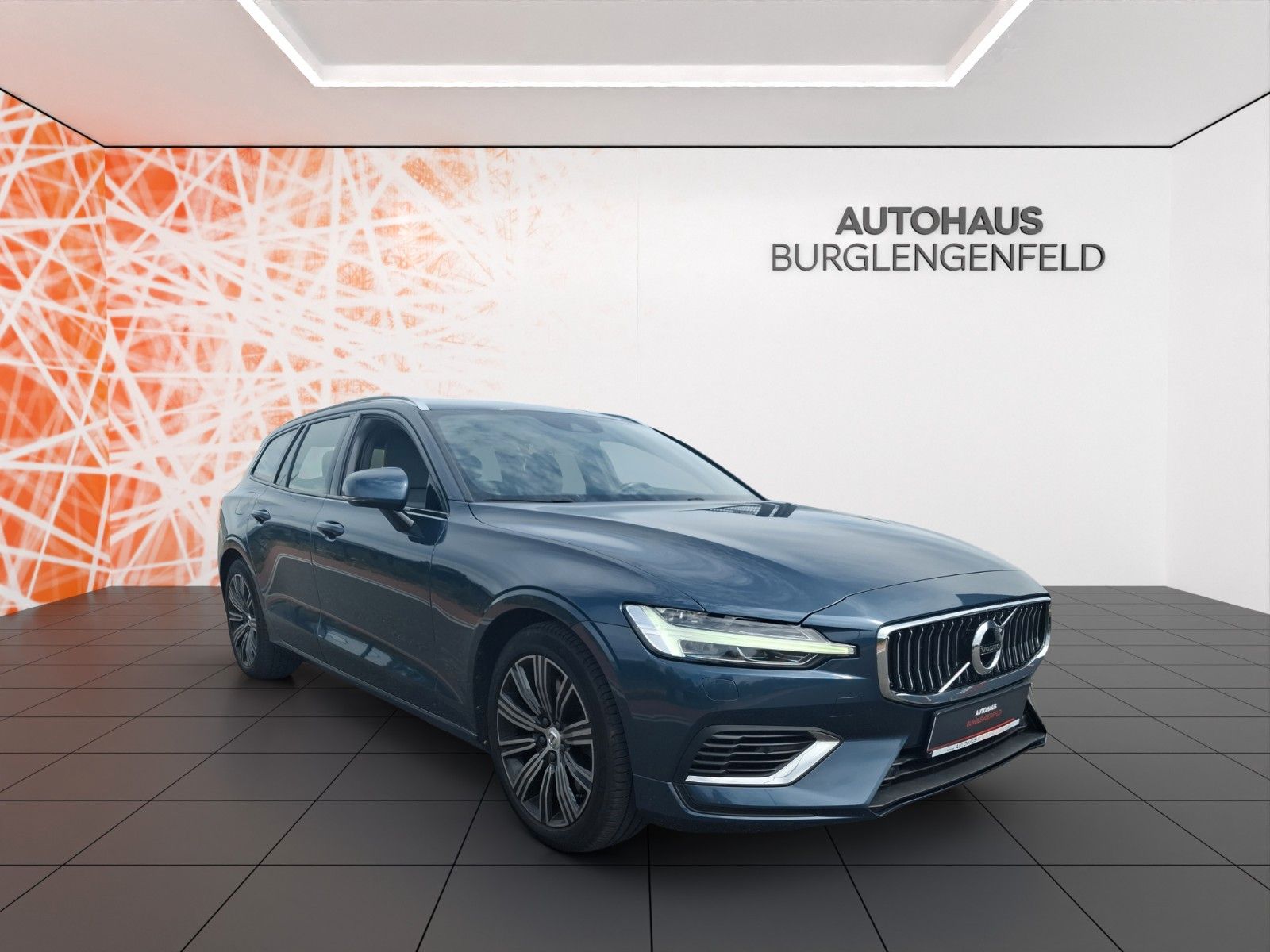 Fahrzeugabbildung Volvo V60 Kombi Inscription Recharge Plug-In Hybrid AW