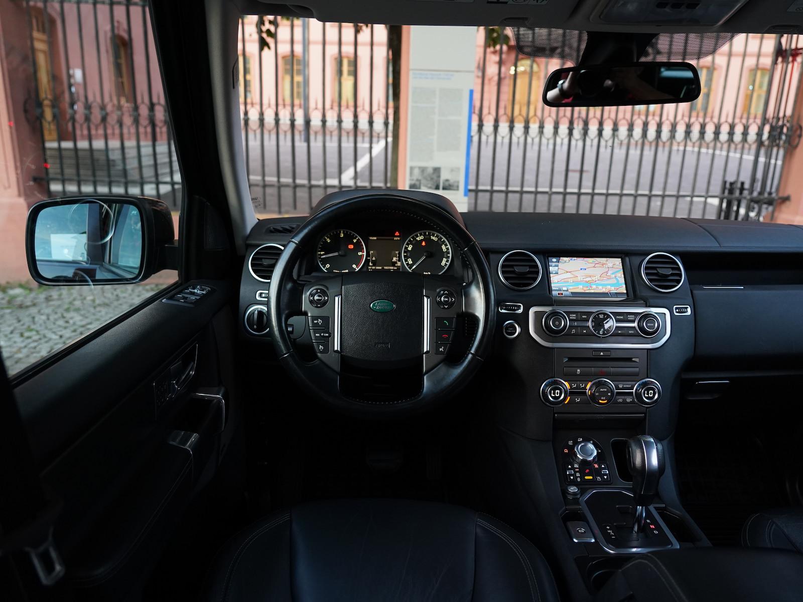 Land Rover Discovery 4 3.0 TDV6 Facelift | 245 ch | BVA | Suspension pneumatique | Caméra de recul | Cuir électrique chauffant | Attelage amovible 3 500 kg | Bi-xénon