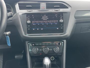Volkswagen Tiguan - 8