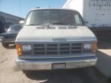Dodge 1988 Dodge Panel Van Lang. V8, Autom. California - Dodge RAM: Kleinbus