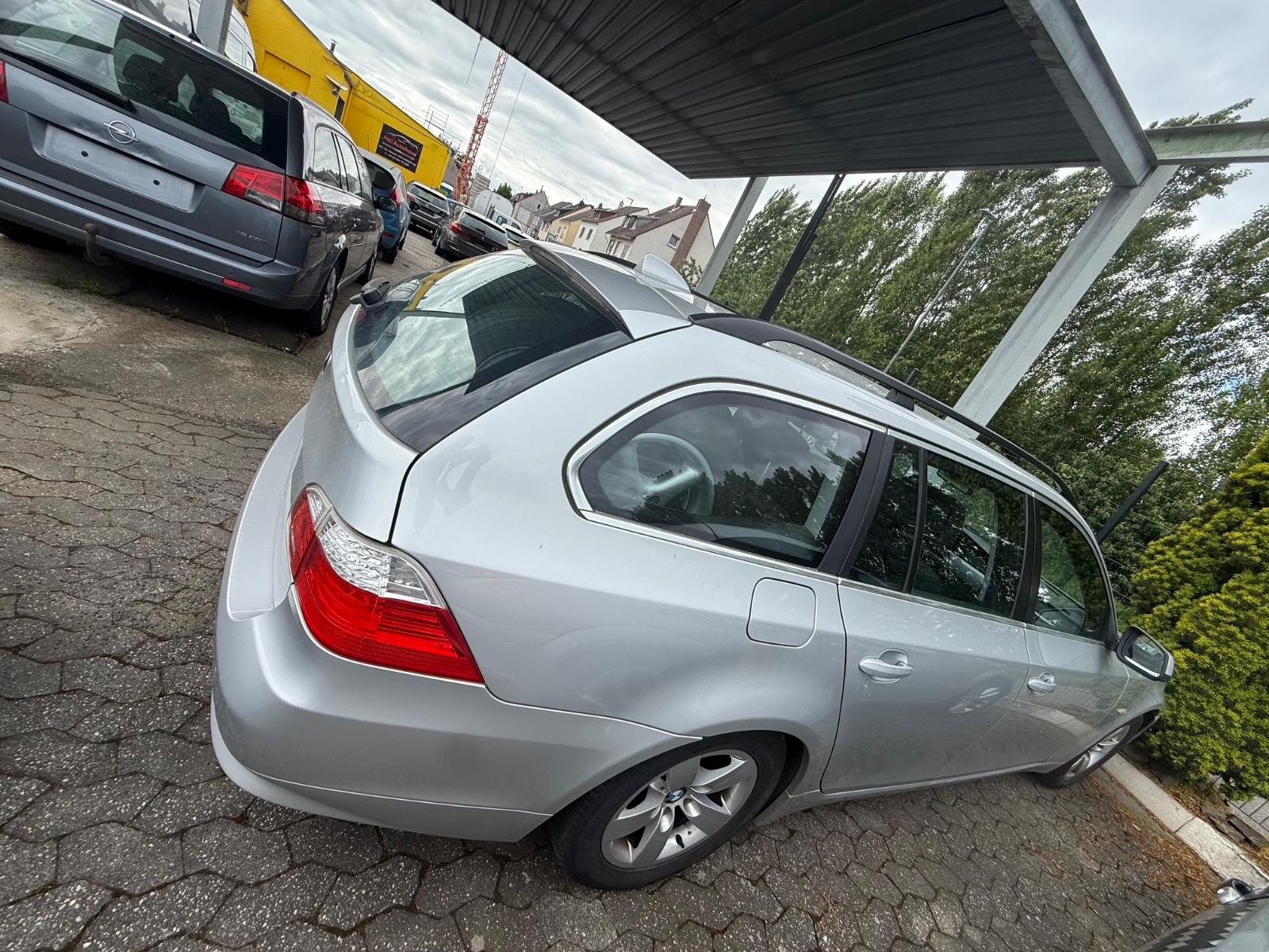 BMW 520 2010 — photo 12