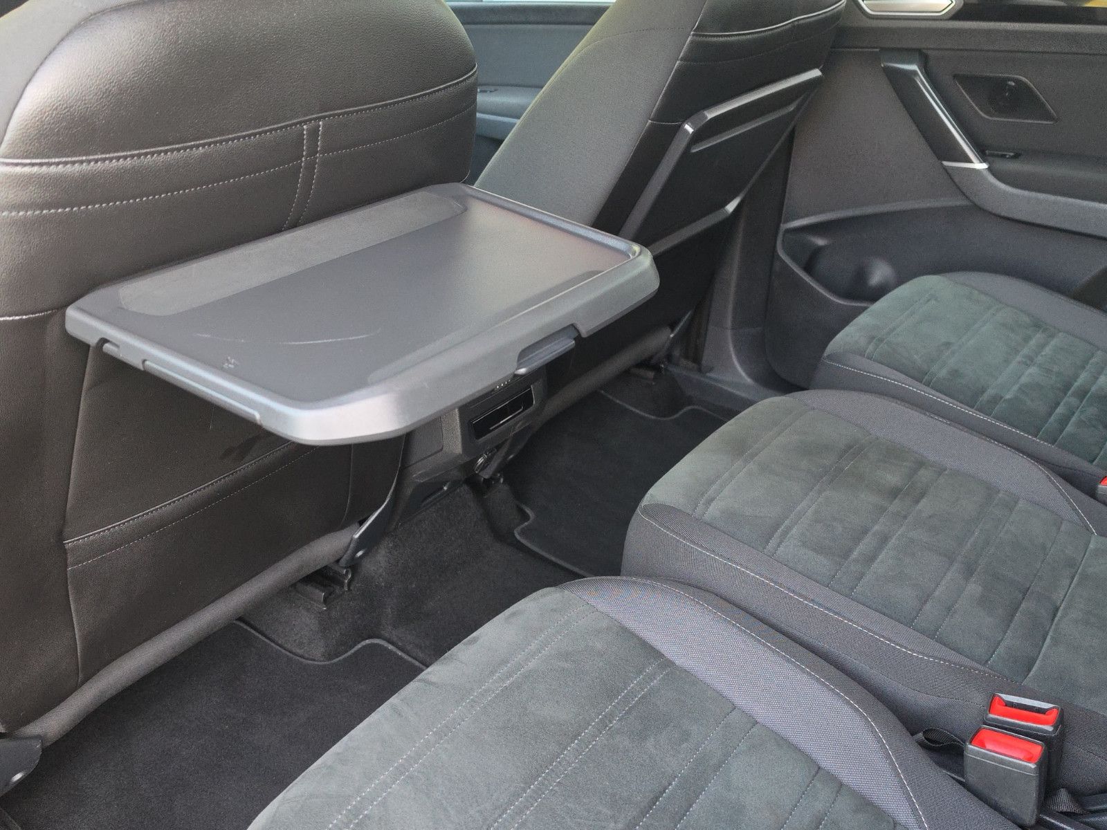 Fahrzeugabbildung Volkswagen Touran Highline BMT/Start-Stop AUTOMATIK 1.Hand