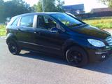 Mercedes-Benz B 180 B -Klasse B 180 NGT Erdgas Automatik - Mercedes-Benz B-Klasse: Ngt