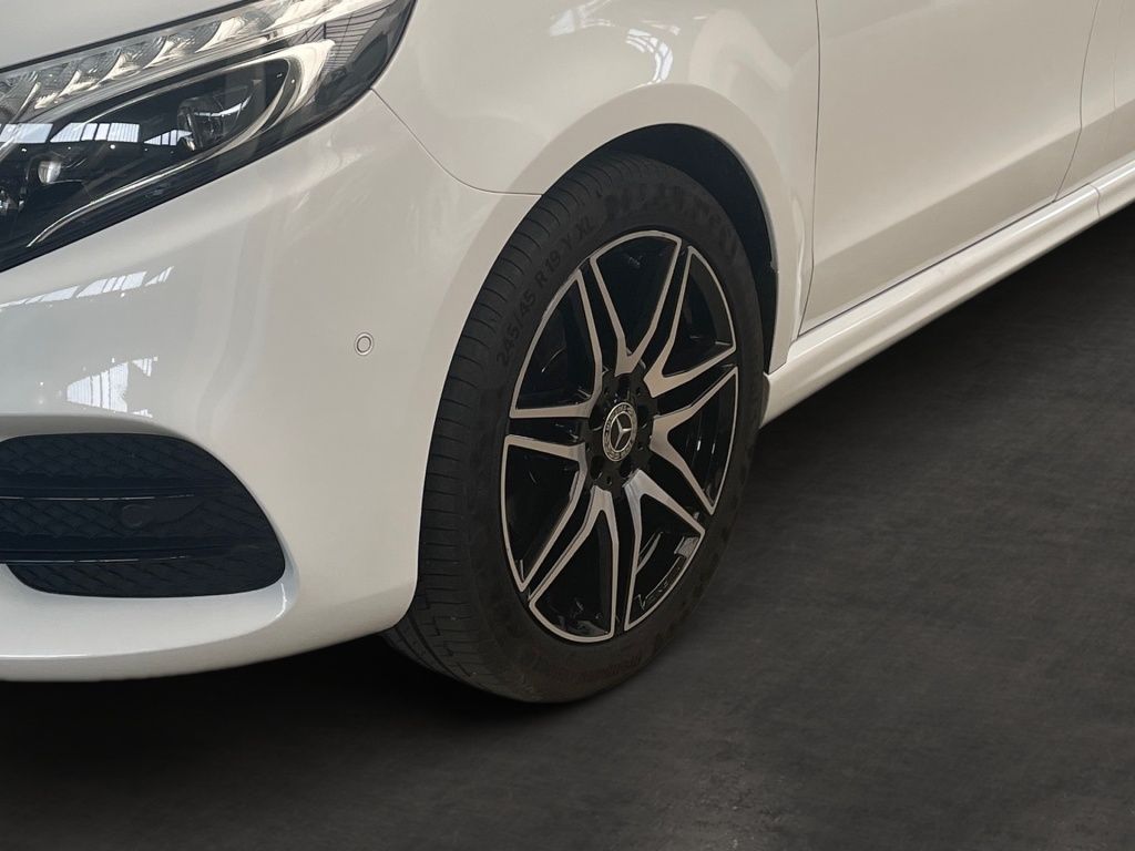 Fahrzeugabbildung Mercedes-Benz V 250 ED/L AMG 7 Sitze DISTRONIC Standhg 2,5tAHK